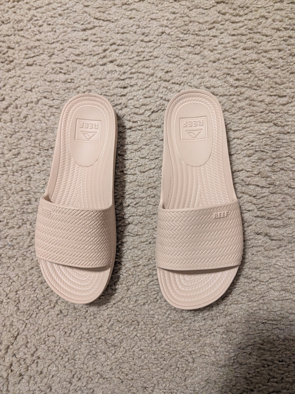 Reef Slide Sandals in Pale Blush Size 8